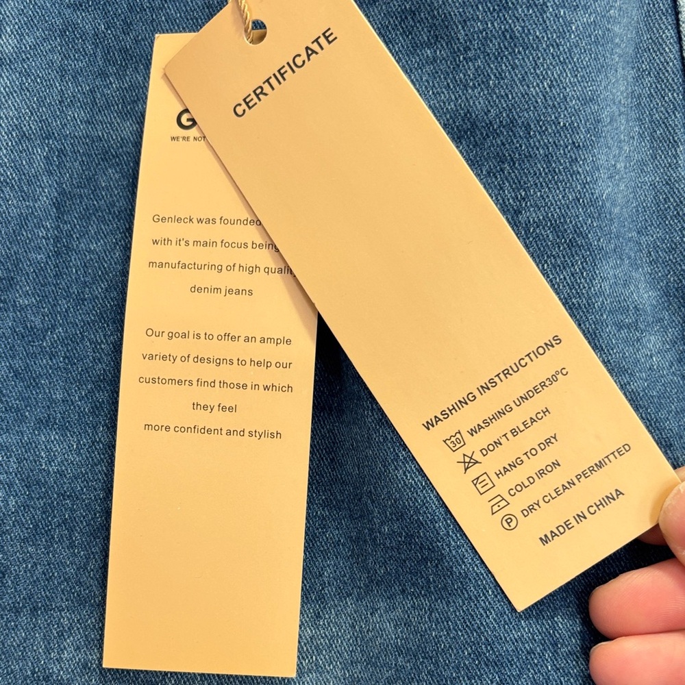 Genleck size 10 Nwt Chic Denim Straight Leg Jeans - Picture 3 of 4